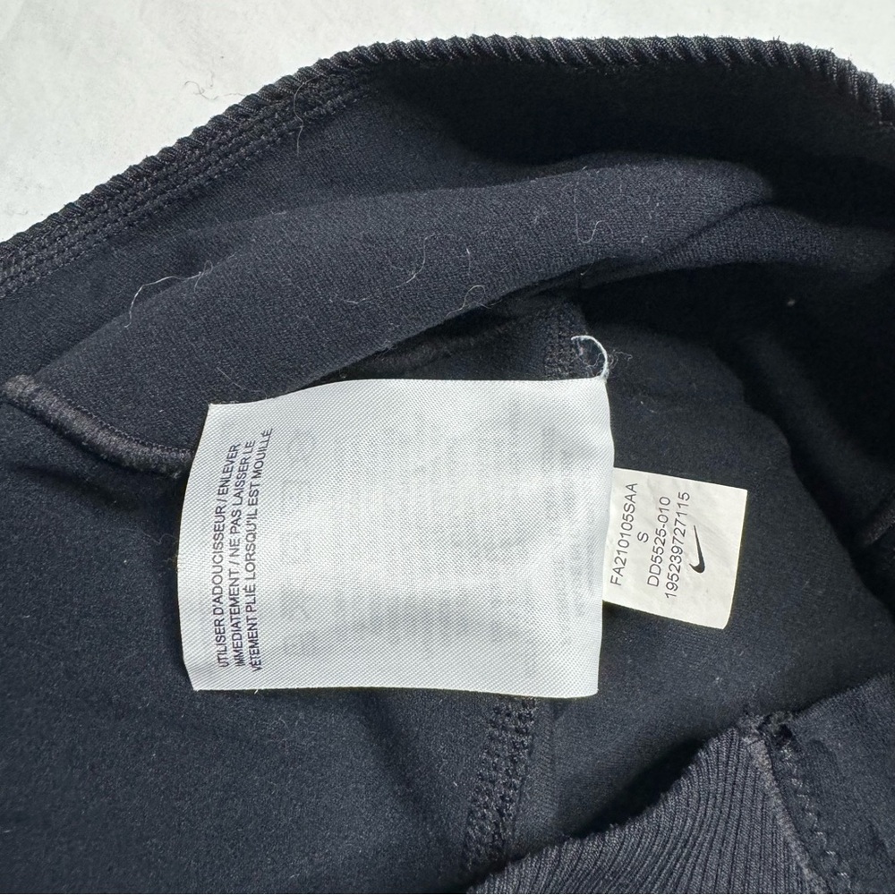 Nike - Black Dri-FIT Yoga Luxe Skinny Jumpsuit Activewear - Picture 9 of 10